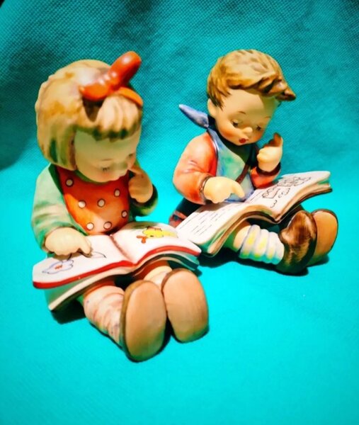 Trei figurine Hummel Goebel W. Germany
