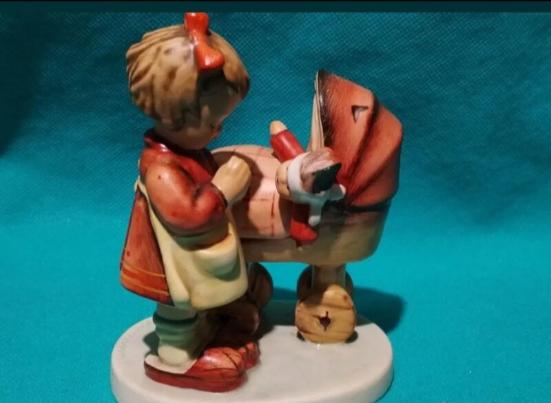 Trei figurine Hummel Goebel W. Germany