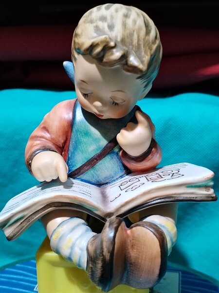 Trei figurine Hummel Goebel W. Germany