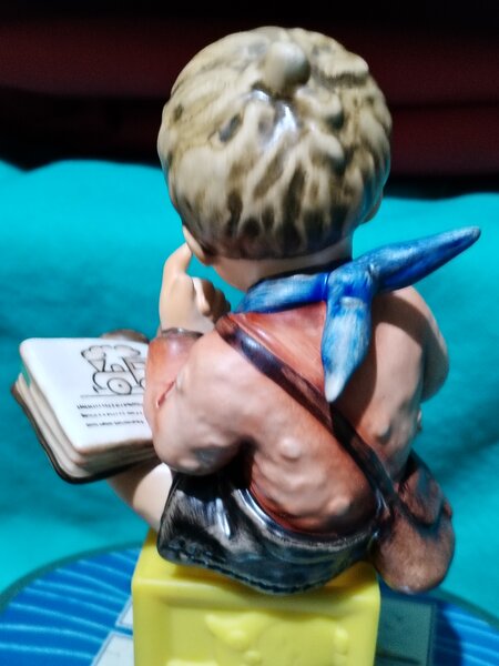 Trei figurine Hummel Goebel W. Germany